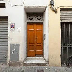 https://mamo-florence-charlize-apartment.it-tuscanyhotel.com